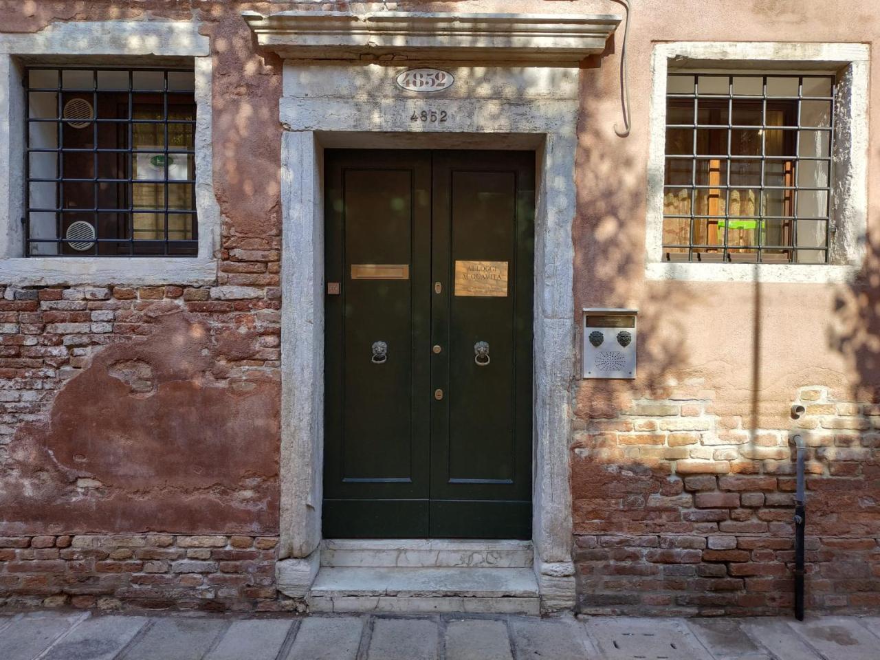 Alloggi Acquavita - Checkin At "Alloggi Ss Giovanni E Paolo" Venice Exterior photo